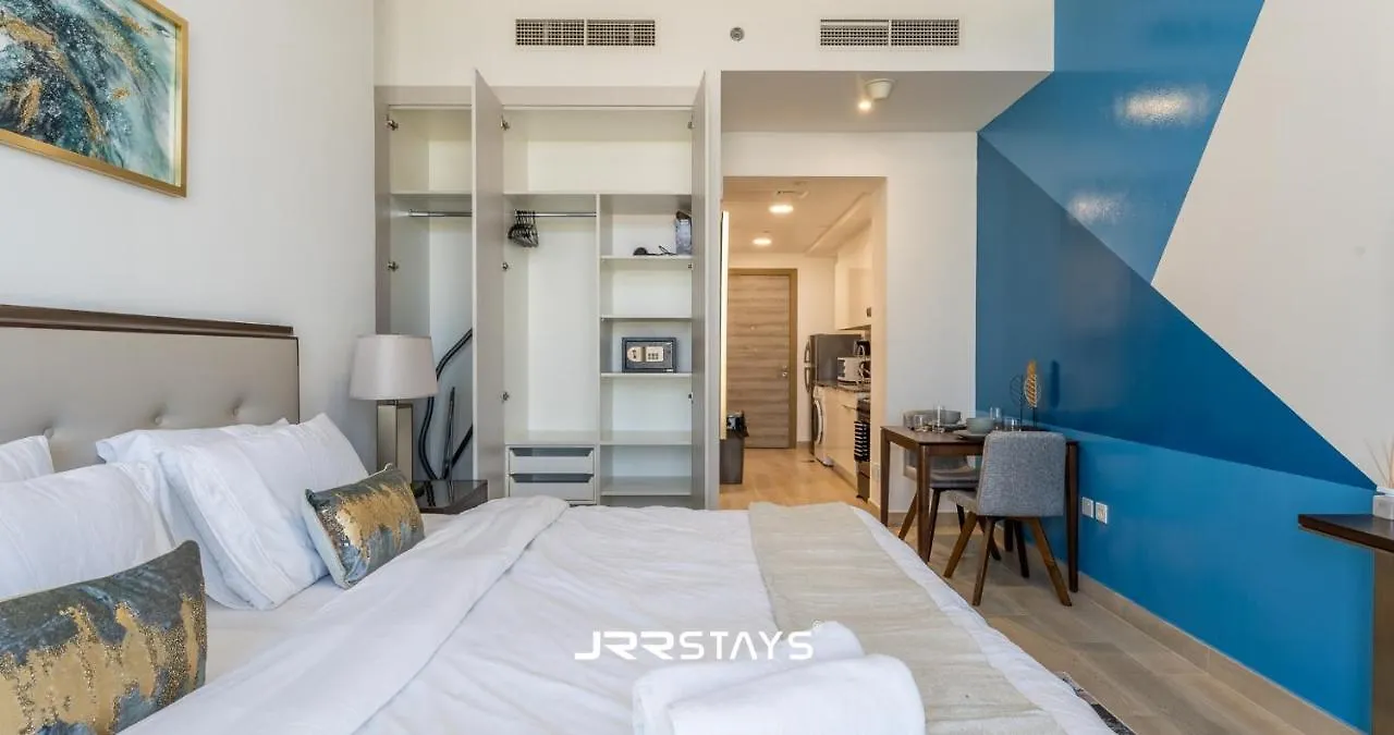 Urban Oasis In Jvc - Studio City Views & Modern contacts